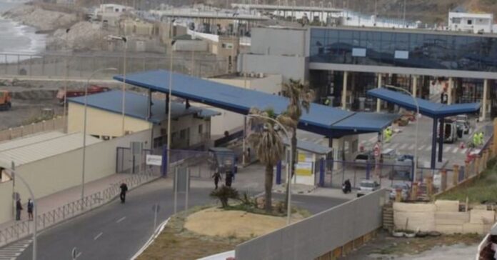 frontera del Tarajal El Gobierno autonómico volverá a licitar la vigilancia en el paso limítrofe con Marruecos por tercera vez. La primera la ganó Eulen, pero fue sancionada en mayo y hubo que frenar la adjudicación. La segunda vez nadie se presentó, según El Confidencial