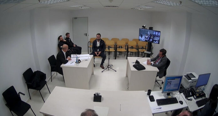 D0A73E72-E0F0-4525-B3B4-1AC9A5DAEF58