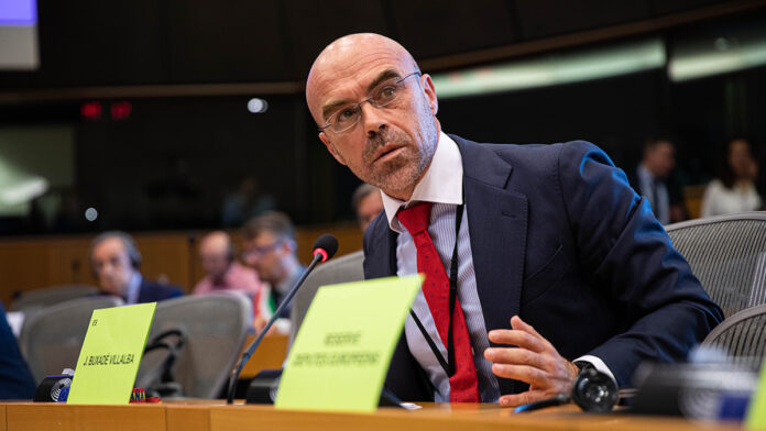 0606EF76-9010-4899-8049-E0FEC5FFF3DE