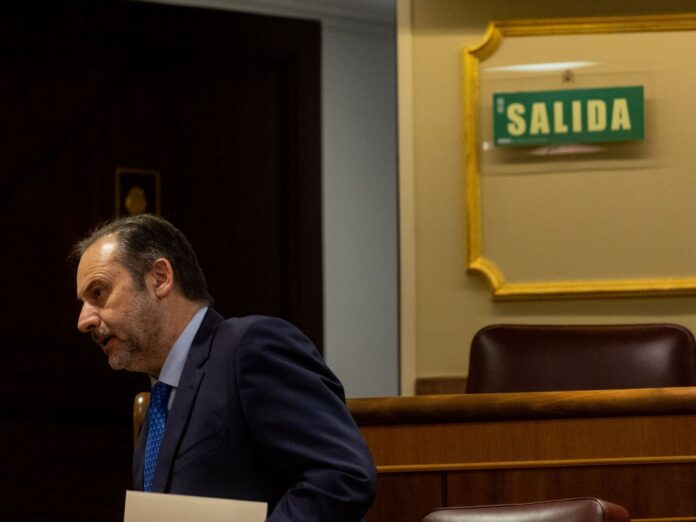 9D0312B2-1067-4B1C-AFB2-966CD1BD63AB