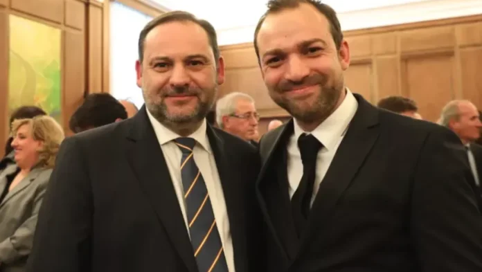 200C689A-F4C8-409A-BD8C-F6416525C74B