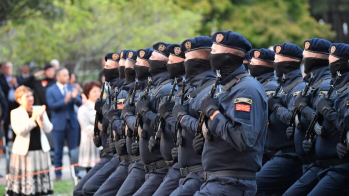 h_57160622-scaled-e1640088508687