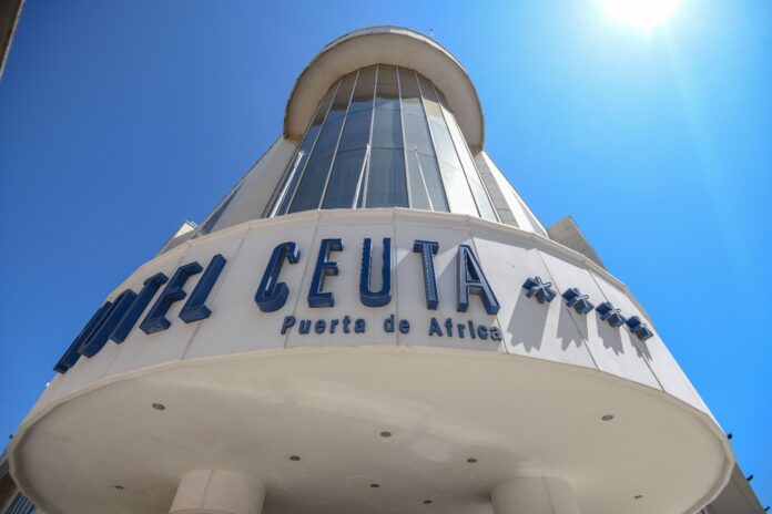 Hotel-Puerta-de-Africa-2