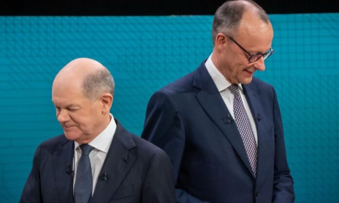 el-canciller-olaf-scholz-junto-al-candidato-de-la-cdu-friedrich-merz-durante-el-primer-debate-electoral-de-las-elecciones-en-alemania
