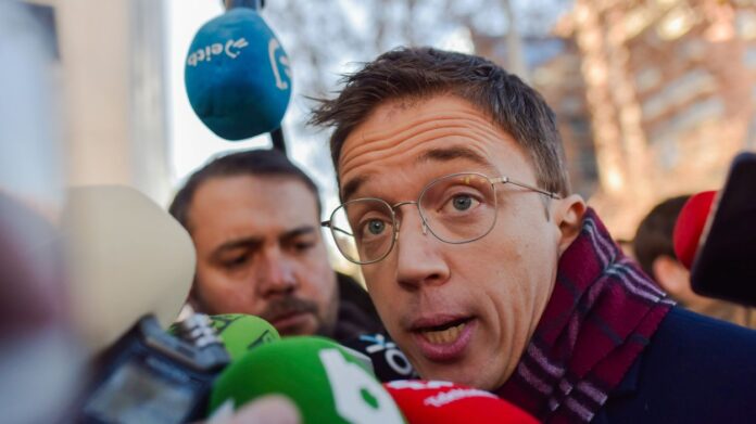 el-expolitico-inigo-errejon-a-su-entrada-en-los-juzgados-de-plaza-castilla-de-madrid-ep