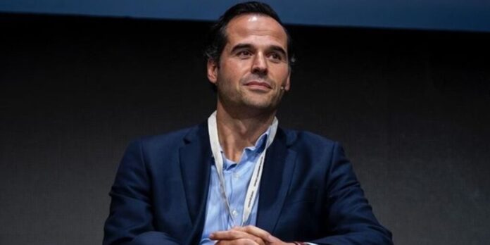 NQBQE7EF35ESHCRV3BQXUBTDUI